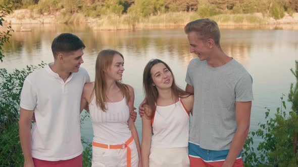 Young Couples at Lake alt