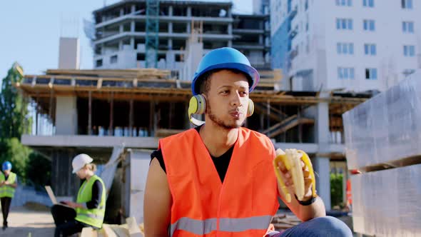 Attractive Afro American Guy Construction Worker alt