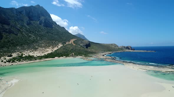 Beautiful Sandy Beach Bay and Mountains alt