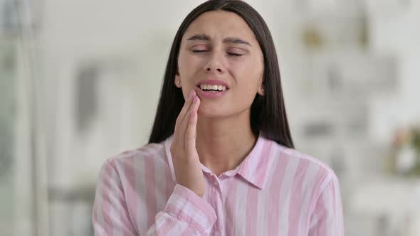 Young Latin Woman Having Toothache, Cavity  alt
