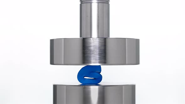 The Appearance of the Number Six When Lifting the Rod From a Hydraulic Press alt