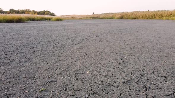 Dried up lake alt
