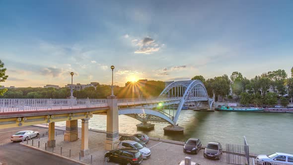 Passarelle Debilly Footbridge at Sunset Timelapse with Tourists alt