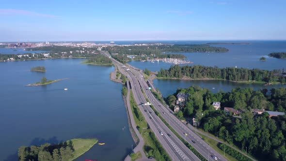 Small Islands with Trees on the Side of the Bridge in Lauttasaari in Helsinki alt