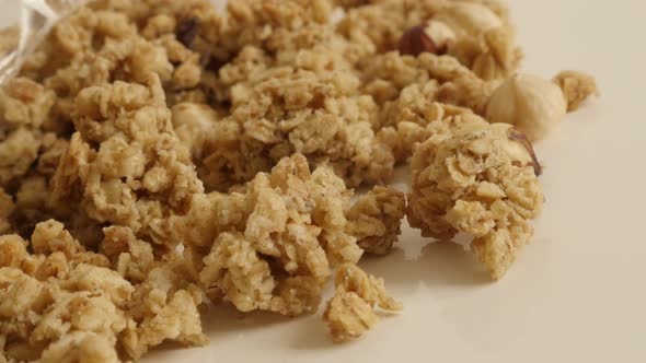 Dehydrated  crunchy cereals slow pan 4K 2160p 30fps UltraHD footage - Muesli with flavour of hazelnu alt