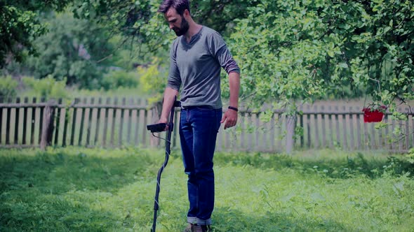 Treasure Hunting Metal Detector. Archeologist Coin Detector Equipment. Lost Jewelry Search Metal. alt