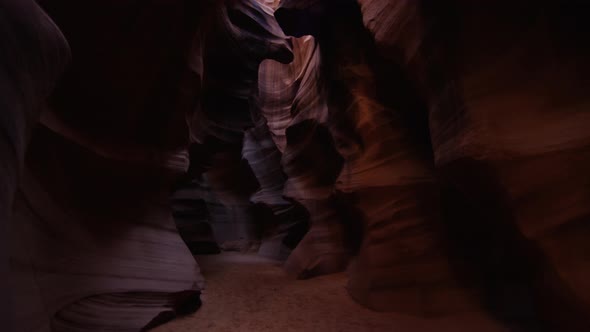 Antelope Canyon's narrow corridor alt