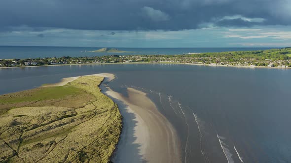 Irish beach at golden hour. Dollymount Strand alt