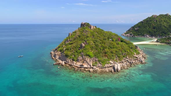 Tropical Islands in Sea alt