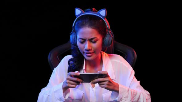 Gamer woman playing game alt