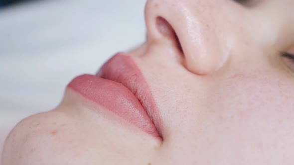 Female Permanent Lip Makeup