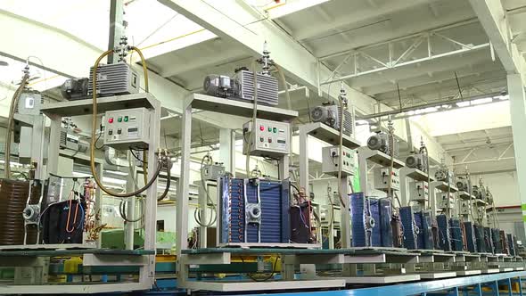 cooling system of the air conditioner moves along an automatic conveyor alt