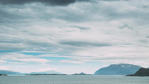 Alesund Islands Norway alt