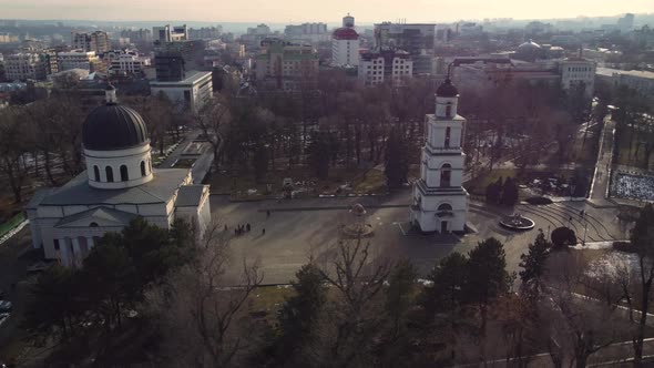 Overview Of Cathedral Park In Chisinau alt