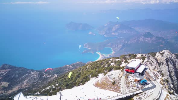 Drone view on world famous paragliding spot in Oludeniz, Fethiye, Turkey alt