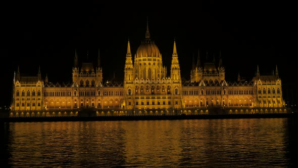 Famous parliament building in Hungarian capital Budapest from Margit bridge 4K 3840X2160 UltraHD foo alt