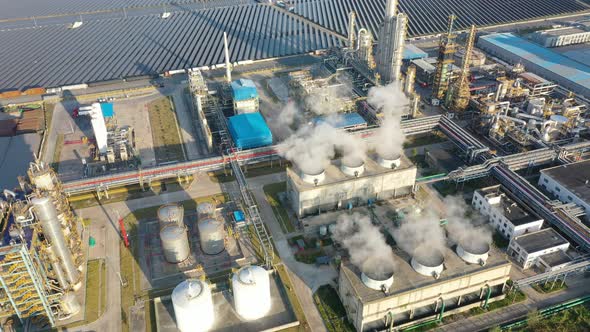 chemical plant in city alt