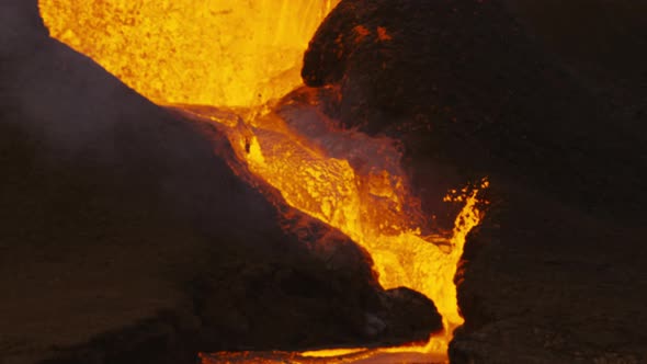Lava Erupting From Fagradalsfjall Volcano In Reykjanes Peninsula Iceland alt
