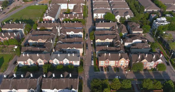 Bird eye view of newly developed homes near downtown Houston alt