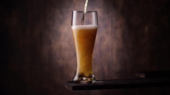 Beer Filling Glass on Board alt