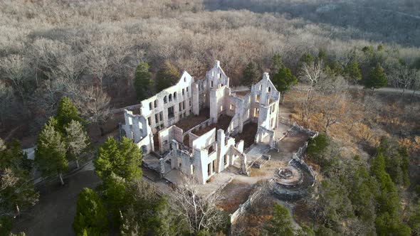 Castle Ruins in Ha Ha Tonka State Park in the Ozarks, Missouri, Aerial alt