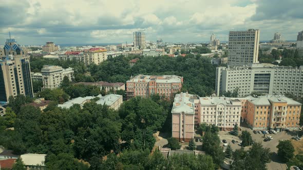 Time lapse Clouds Over City. Kiev City At Sunset. Ukraine City Skyline Sunset. Sunset Timelapse. alt