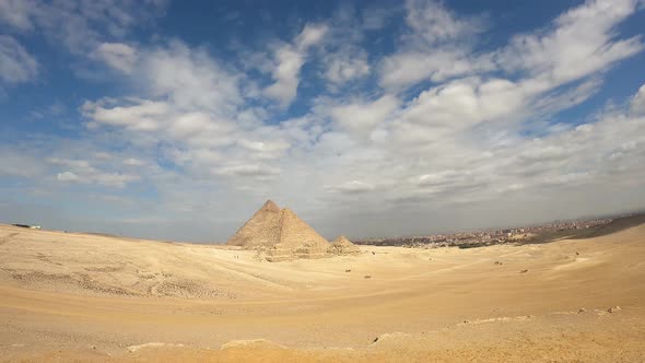 Timelapse of Giza pyramids .historical Egypt pyramids. alt