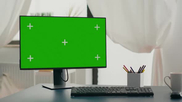 Powerful Computer with Chroma Key Green Screen Mock Up Stands on Desk alt