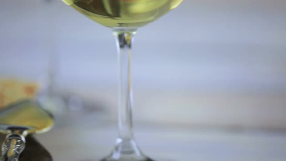 Caramel nut and cranberry brie appetizer for Christmas party. alt