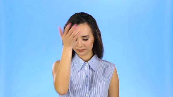 Pretty Female Is Very Disappointed and Making Facepalm alt