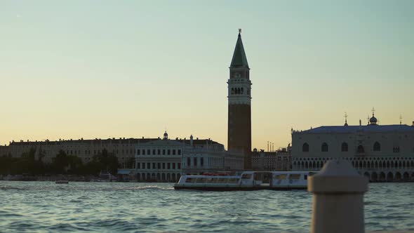 Magic Hour, Panorama of Doge's Palace and Santa Maria Della Salute Church alt