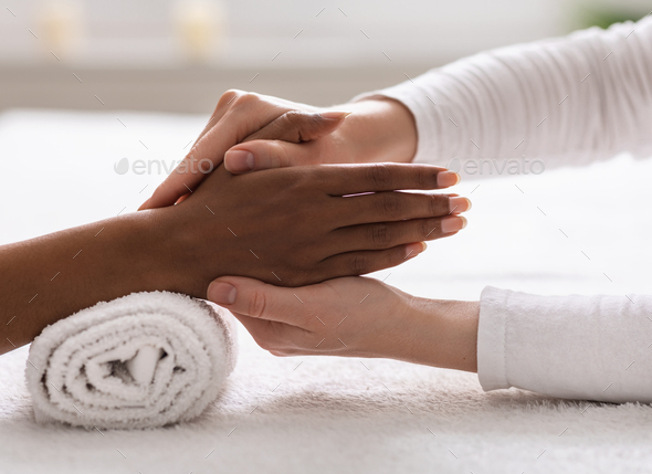 Massage Therapy Hands 7010