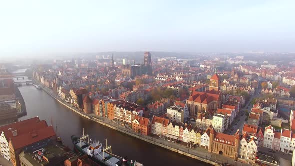 Aerial view of the old town of Gdansk at sunny day alt