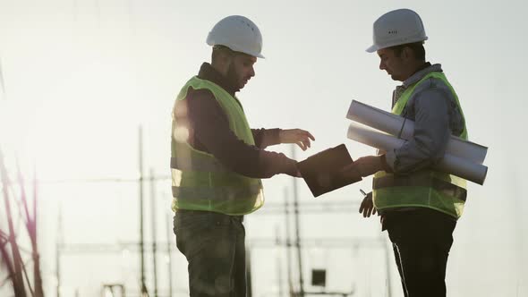 Handshake of Two Men People Work Industry alt