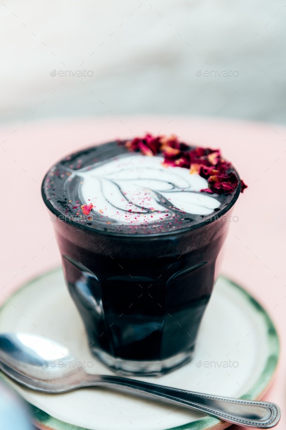 Black Latte from activated charcoal
