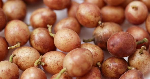 Clausena wampi fruit alt