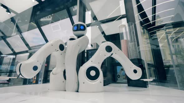 Futuristic Robot Innovative Technology Concept alt