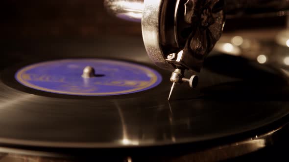 Antique Record Player 37 alt