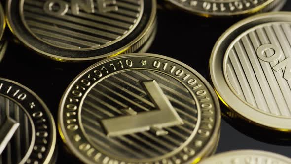 Rotating shot of Bitcoins (digital cryptocurrency) - BITCOIN LITECOIN 289 alt