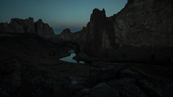 Time Lapse before Sunrise at Smith Rock State Park. alt