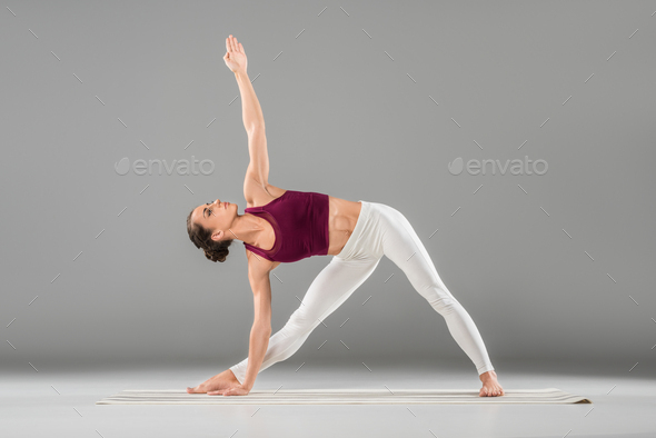 Utthita Parsvakonasana (Extended Side Angle) yoga pose - PixaHive