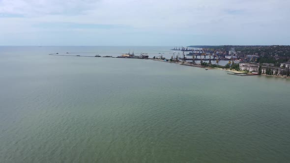 A circular panorama of the sea and the sea coast.