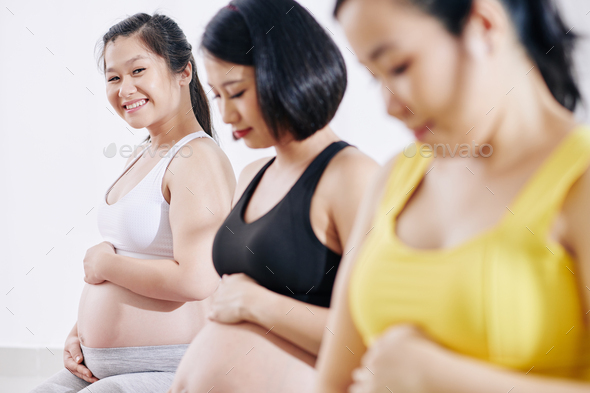 Pregnant woman at sports class