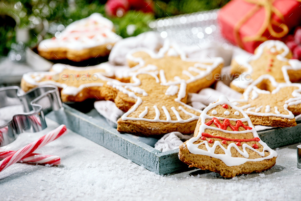 Merry Christmas Cookies in Pan Stock Photo - Image of season, icing:  35147294