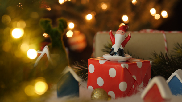 Santa Cluas In Christmas alt