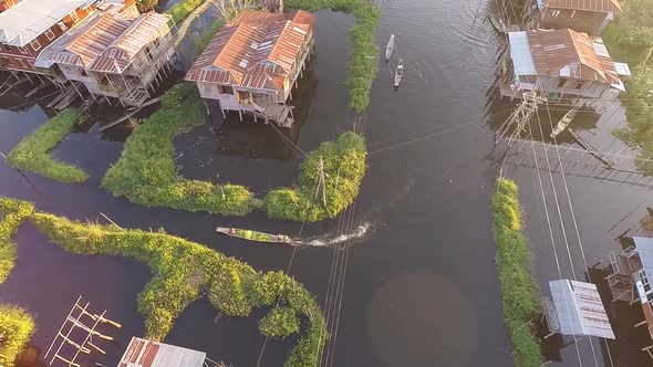 Bamboo Houses on Inle Lake. alt