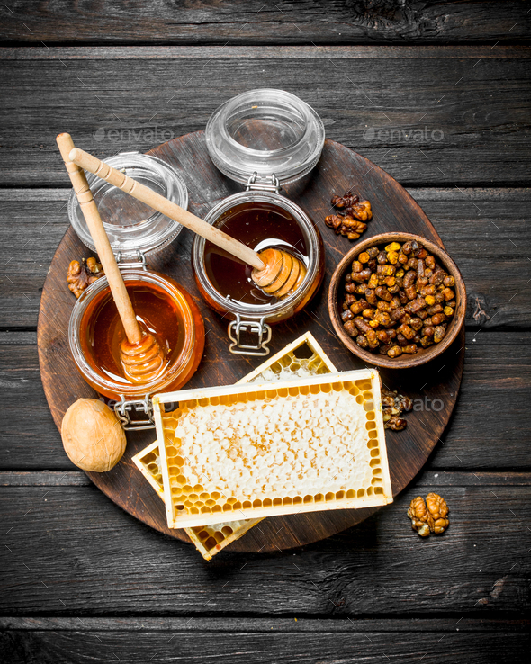 Assortment of different types of honey. Stock Photo by Artem_ka2