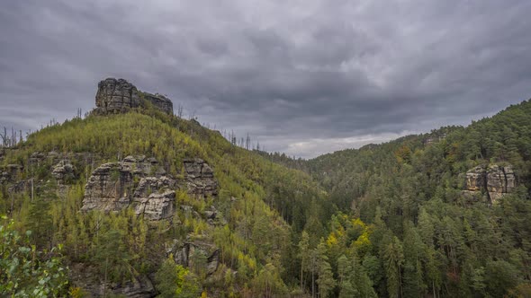 Time lapse of a beautiful rocky place in Bohemian Switzerland, Czech republic alt