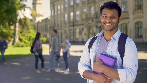 Foreign Student Proud of Opportunity to Study at University Abroad, Education alt