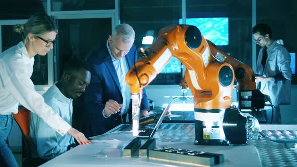 Group of Researchers are Experimenting with a Robotic Mechanism alt